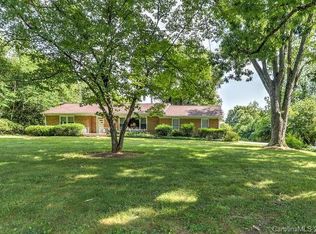 790 Sand Hill Rd, Asheville, NC 28806