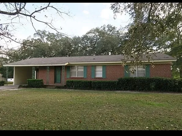 414 Watt St, Camilla, GA 31730