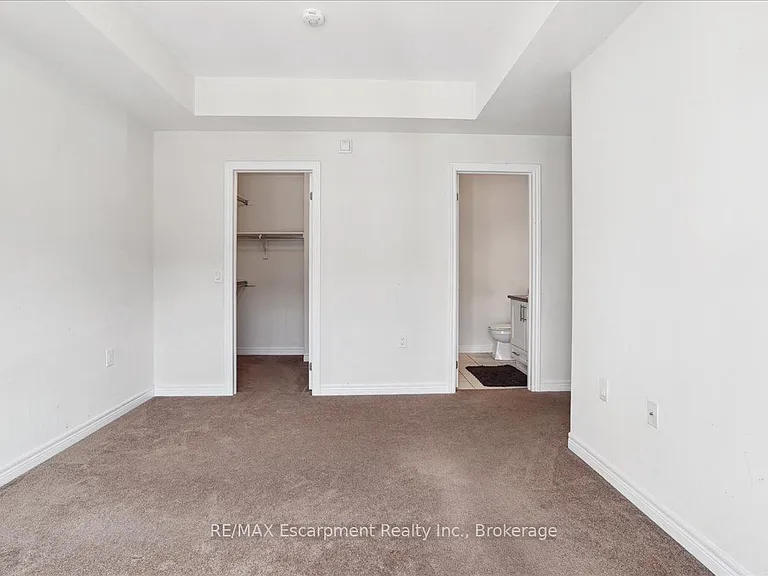 2370 Khalsa Gate #211 — Photo 24