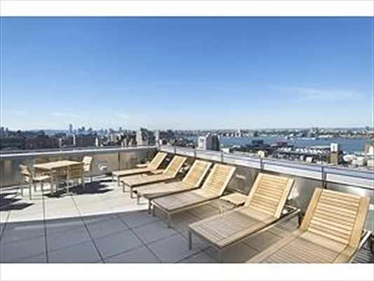 Sold by Citi Habitats | media 7