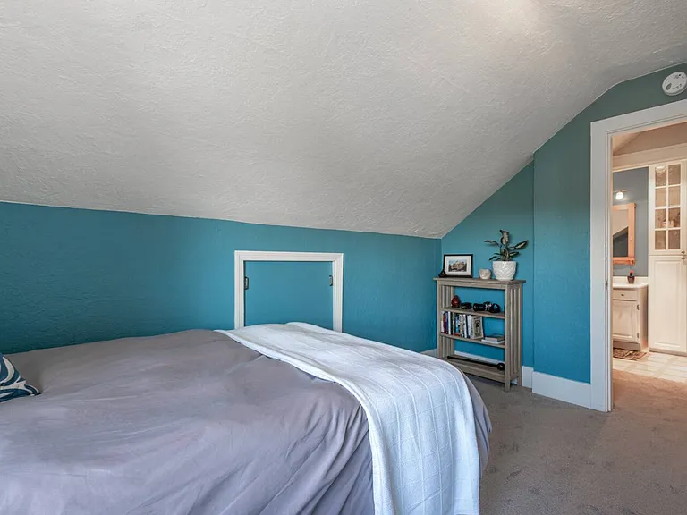 605 NE Liberty St #B — Photo 11