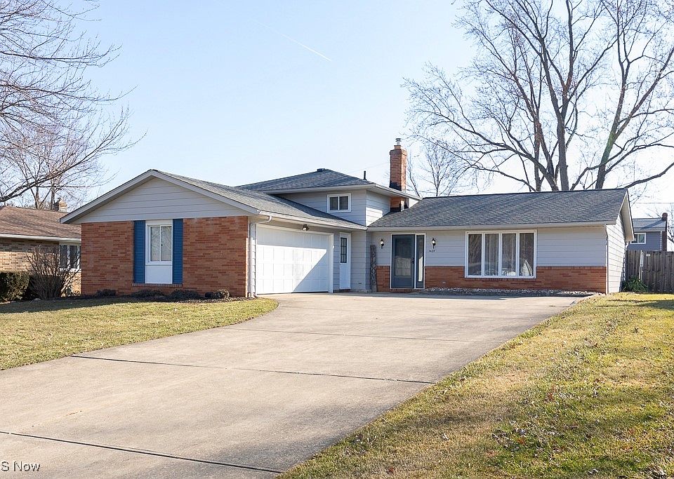 1st image of 16137 Robindale Dr