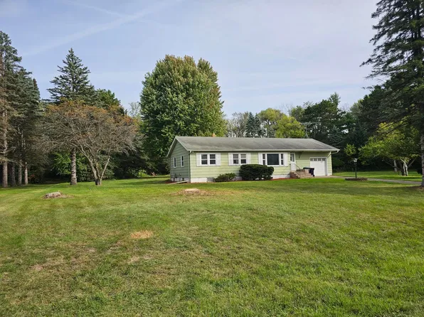 W9806 805th Ave, River Falls, WI 54022