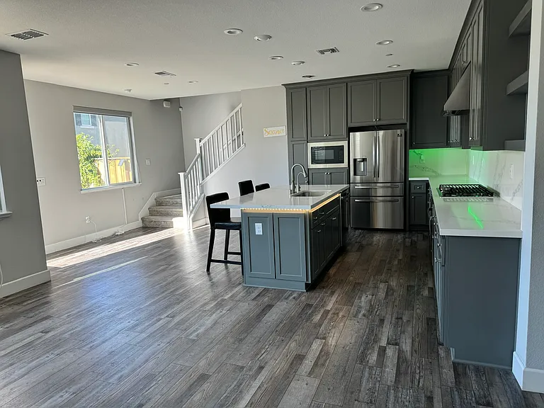 1410 S Maya Way — Photo 24
