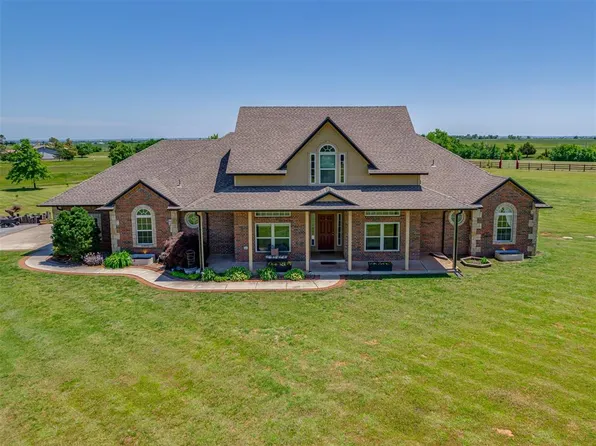 2052 E Trail Dr NW, Piedmont, OK 73078