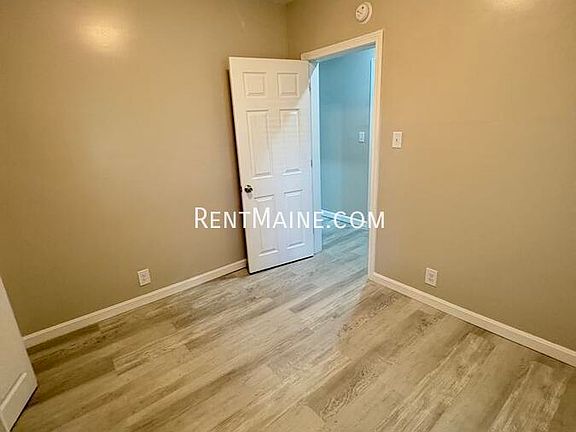 5th image of 46 Bradbury St APT 1