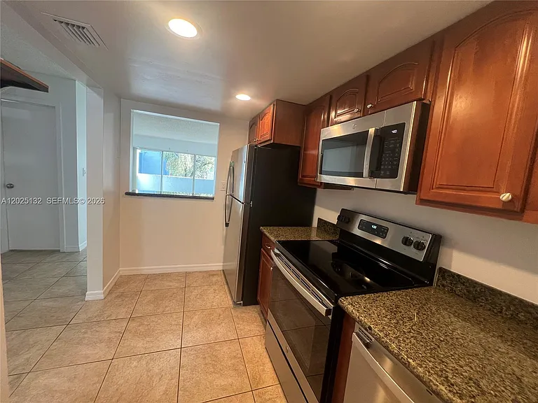 9371 Fontainebleau Blvd #I205 — Photo 2