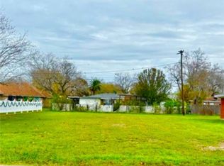 Justice Dr, Pt Lavaca, TX 77979