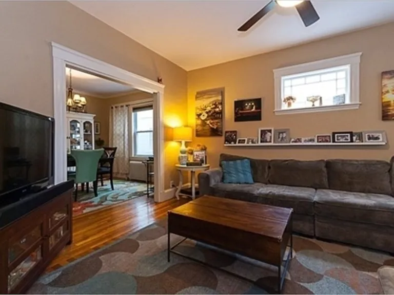112 W Wyoming Ave #1 — Photo 5