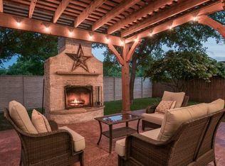 8320 Southridge Ct, North Richland Hills, TX 76182