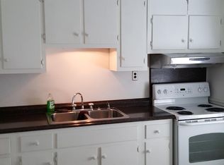 108 Peach Tree Ln, Hampton, VA 23669