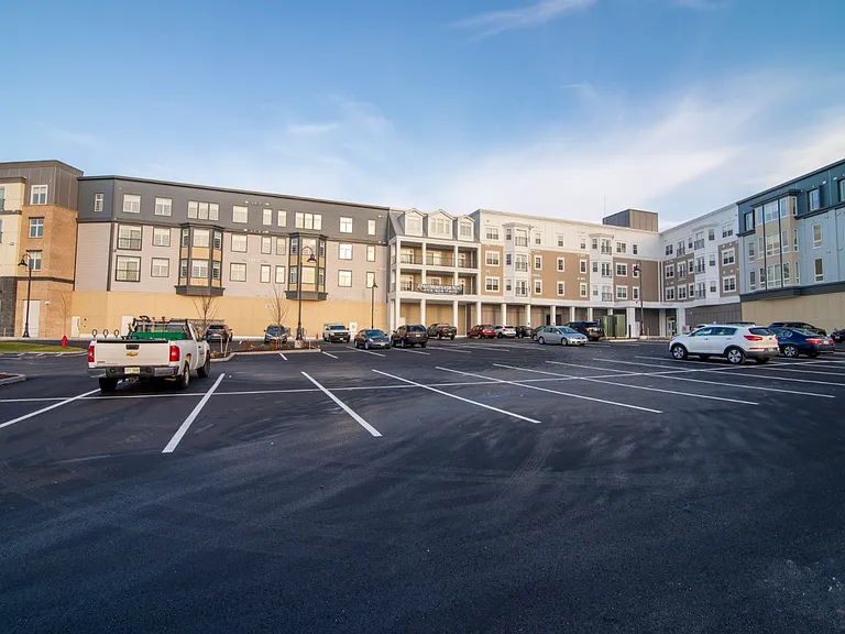 Woodmont Commons Apartments — Photo 35