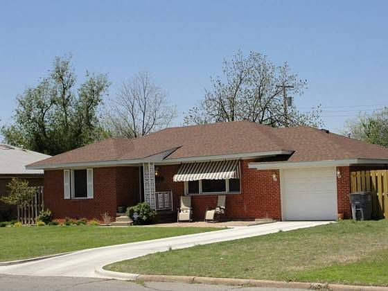 2nd image of 412 NW 29th St