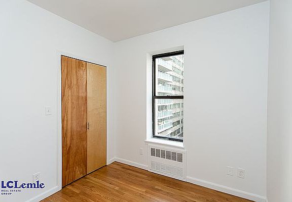 5th image of 450-452 E 81st St #4F