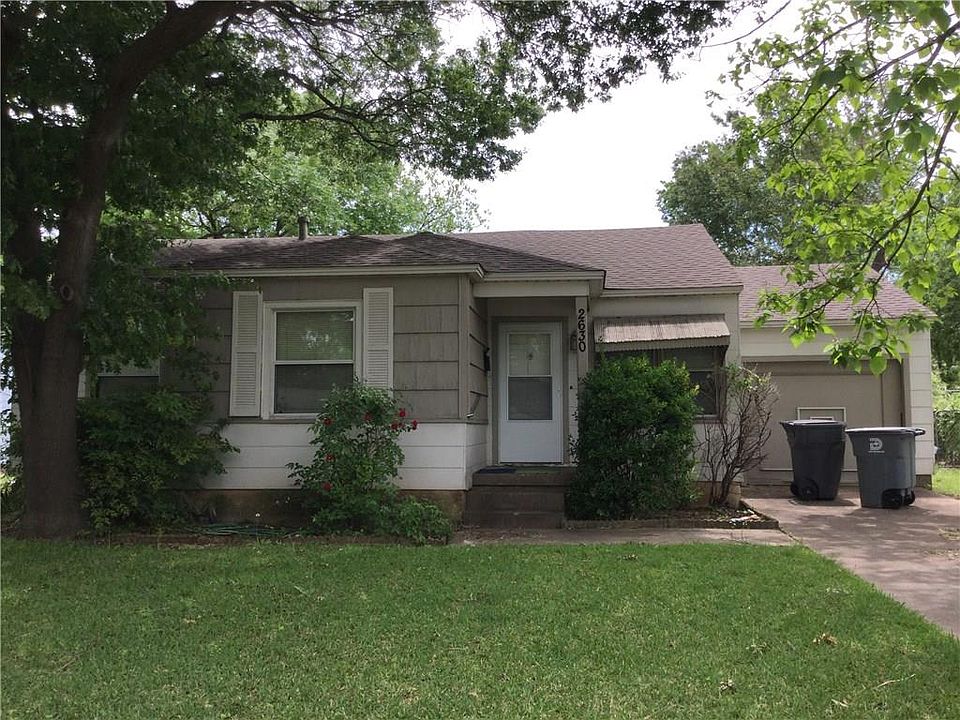 1st image of 2630 Poinsettia Dr