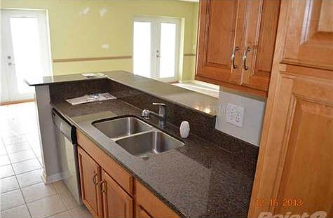 5th image of 811 Smith Bay Dr