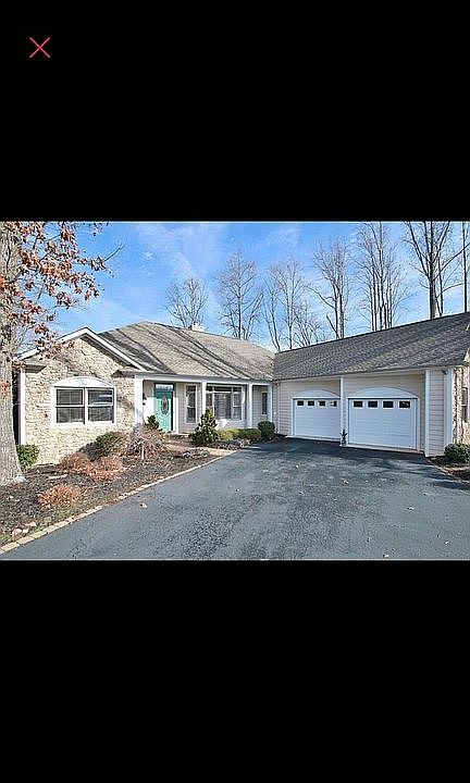 1st image of 84 Saint Charles Pl