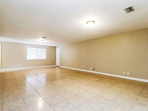 2nd image of 1694 Palace Dr