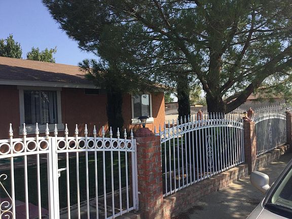 3rd image of 15857 Lanfair Ave