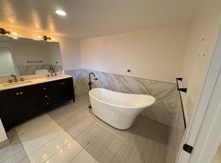 3834 S 19th St, Tacoma, WA 98405