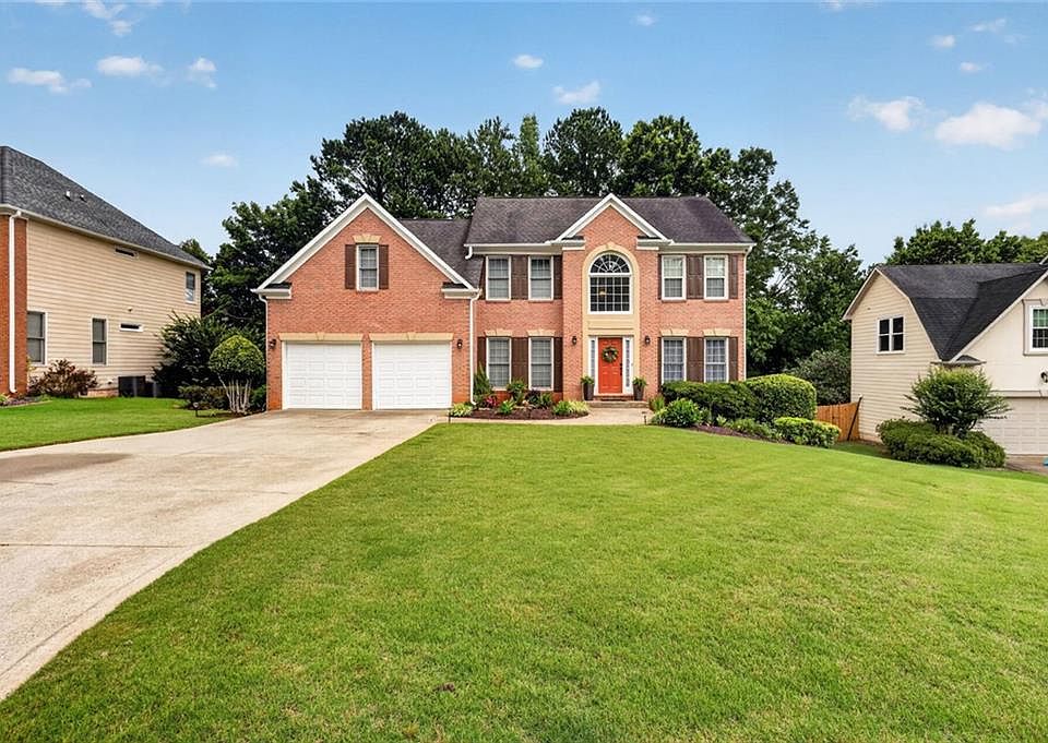 1st image of 2456 Stonecroft Way NW