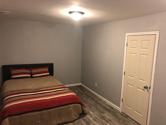 Bed room photo 1