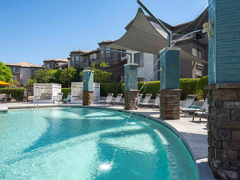 Zone, Glendale, AZ, Resort Style Pool