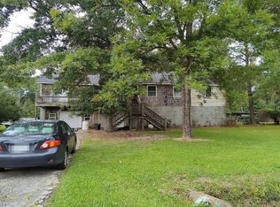 806 Swan Point Rd, Washington, NC 27889