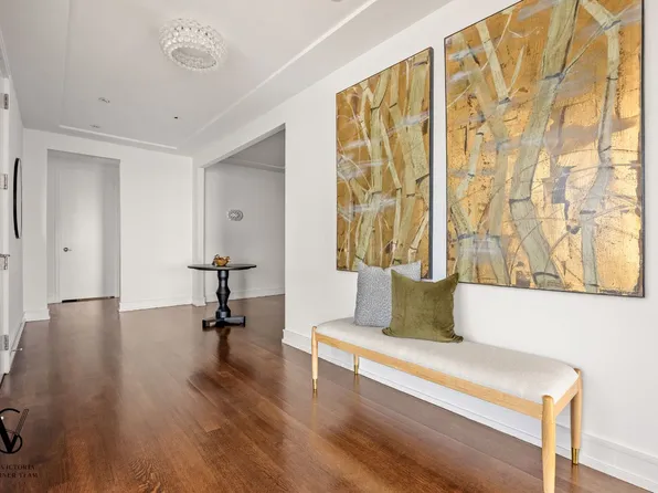 151 East 58th Street image 17 of 22