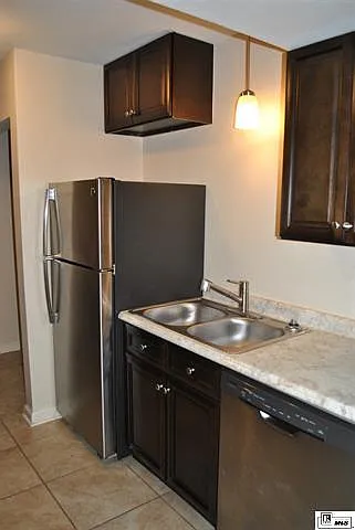 300 Woodale Dr #A — Photo 5