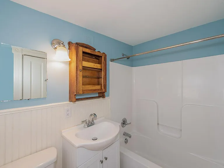 Period look bathrooom.