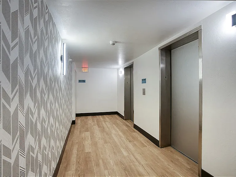 Presidio Palms Apartments — Photo 48
