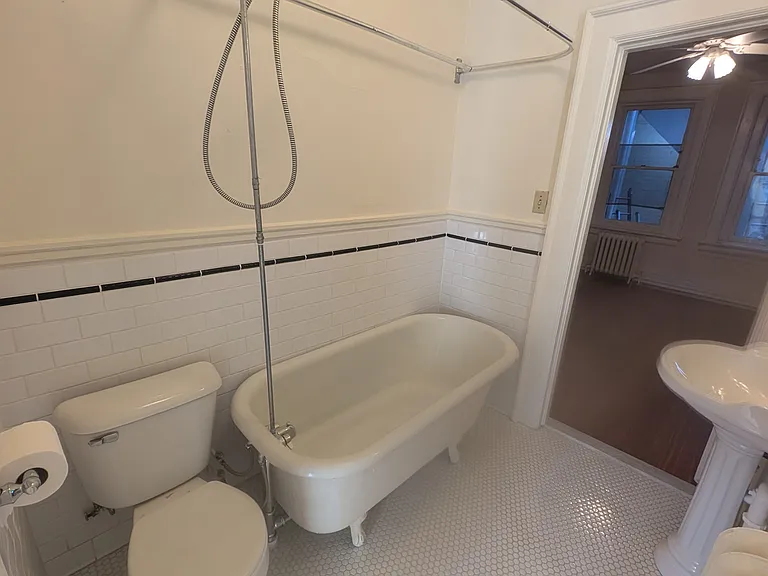 10 S Arthur Ashe Blvd #2 — Photo 10