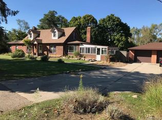 45300 W Eleven Mile Rd, Novi, MI 48375