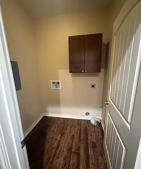 1445 N Hill St #104 — Photo 11