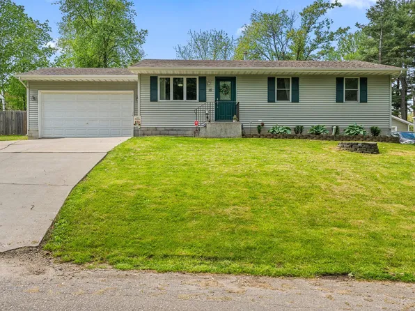 16 S California St, Hebron, IN 46341