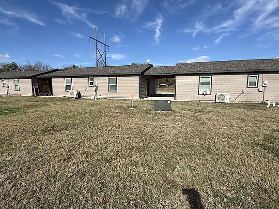 2nd image of 1452C County Road 182