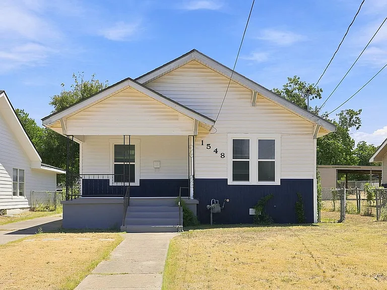 1548 McKenzie Ave — Photo 1