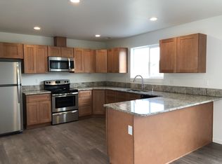 613 3rd Ave NE #1, Ephrata, WA 98823