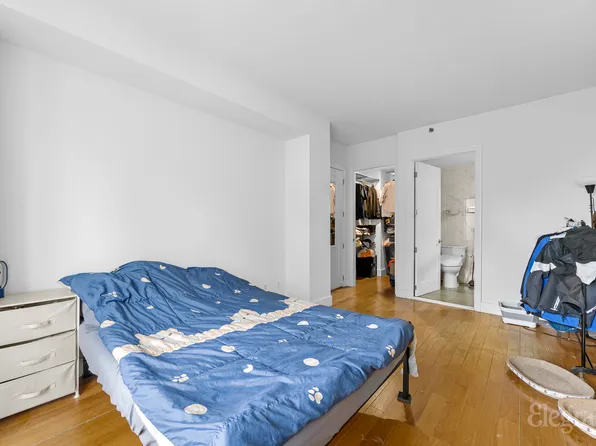 44-27 Purves Street image 10 of 16