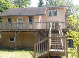 4633 Kalua Dr, Indian River, MI 49749