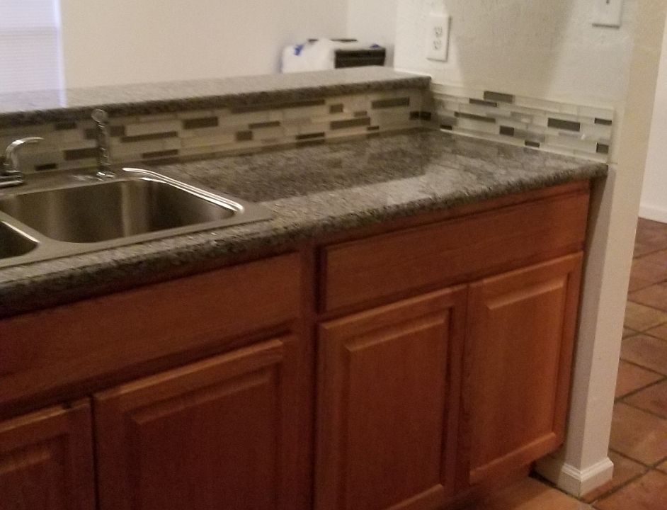 Kitchen (Galley style)