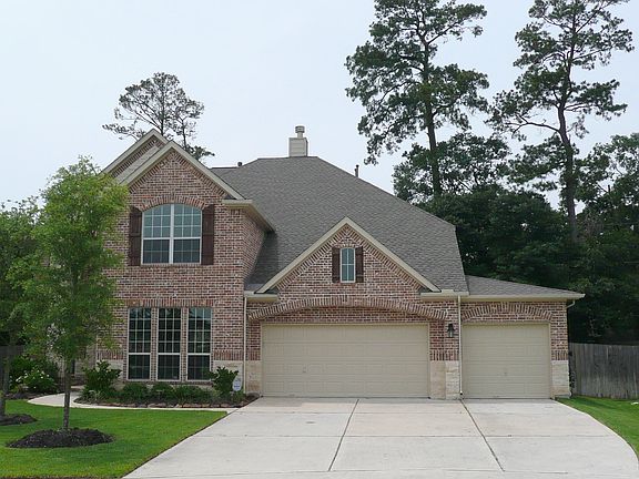 Large 3-car wide garage.  Great for families with multiple vehicles.