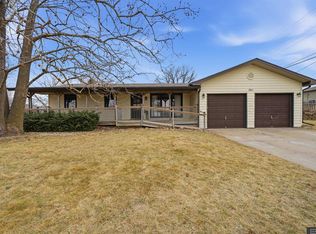 341 Elk Creek Rd, Malcolm, NE 68402