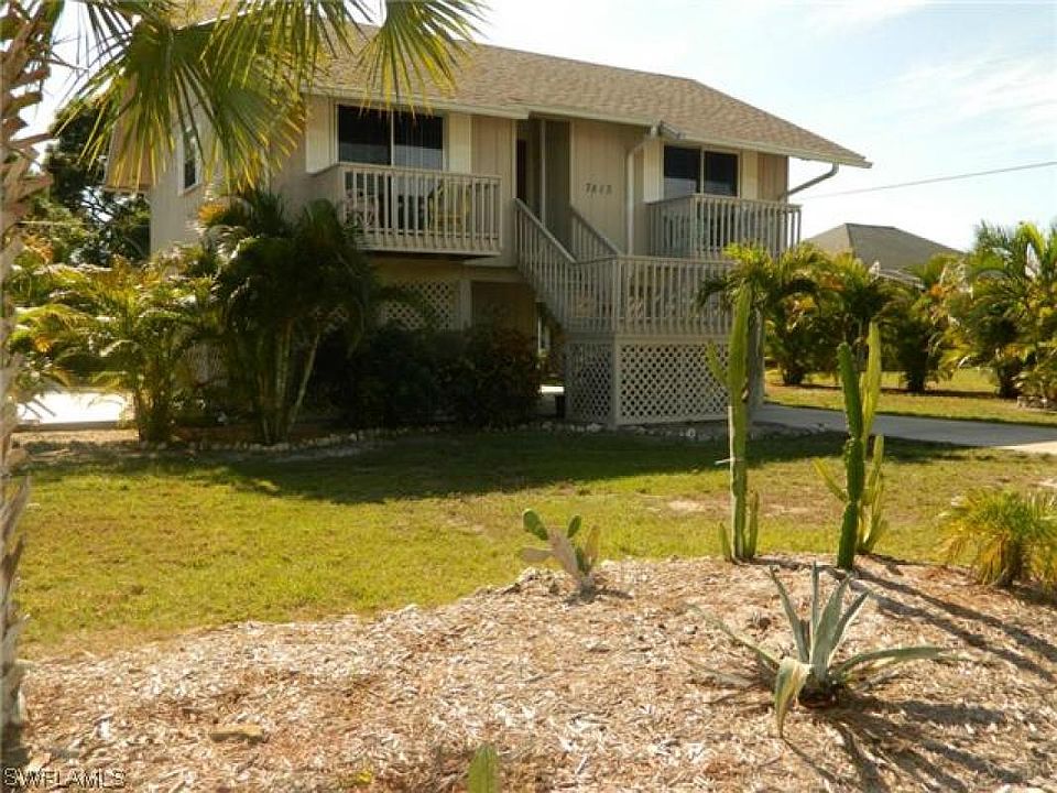 1st image of 7813 Breakwater Ct