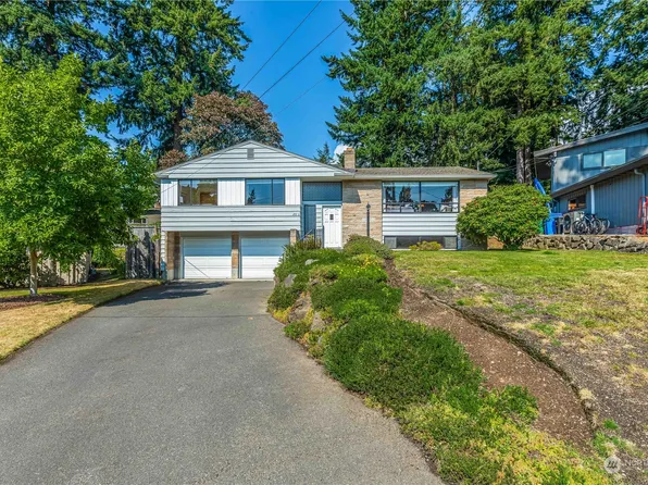 201 NW 196th Place, Shoreline, WA 98177