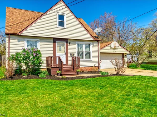 29965 Halifax St, Wickliffe, OH 44092