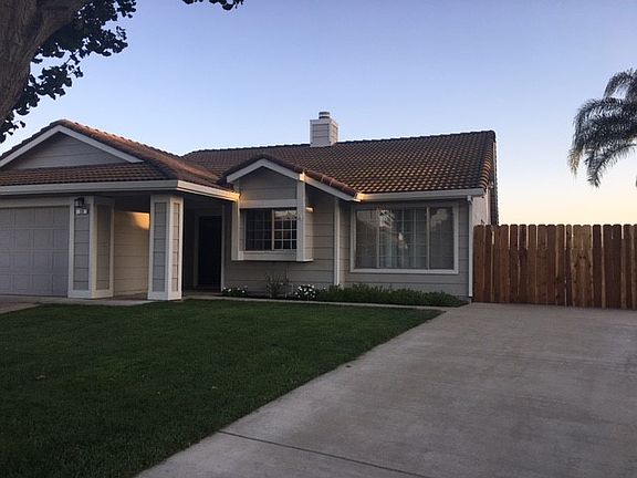 3rd image of 30 Silkwood Ln