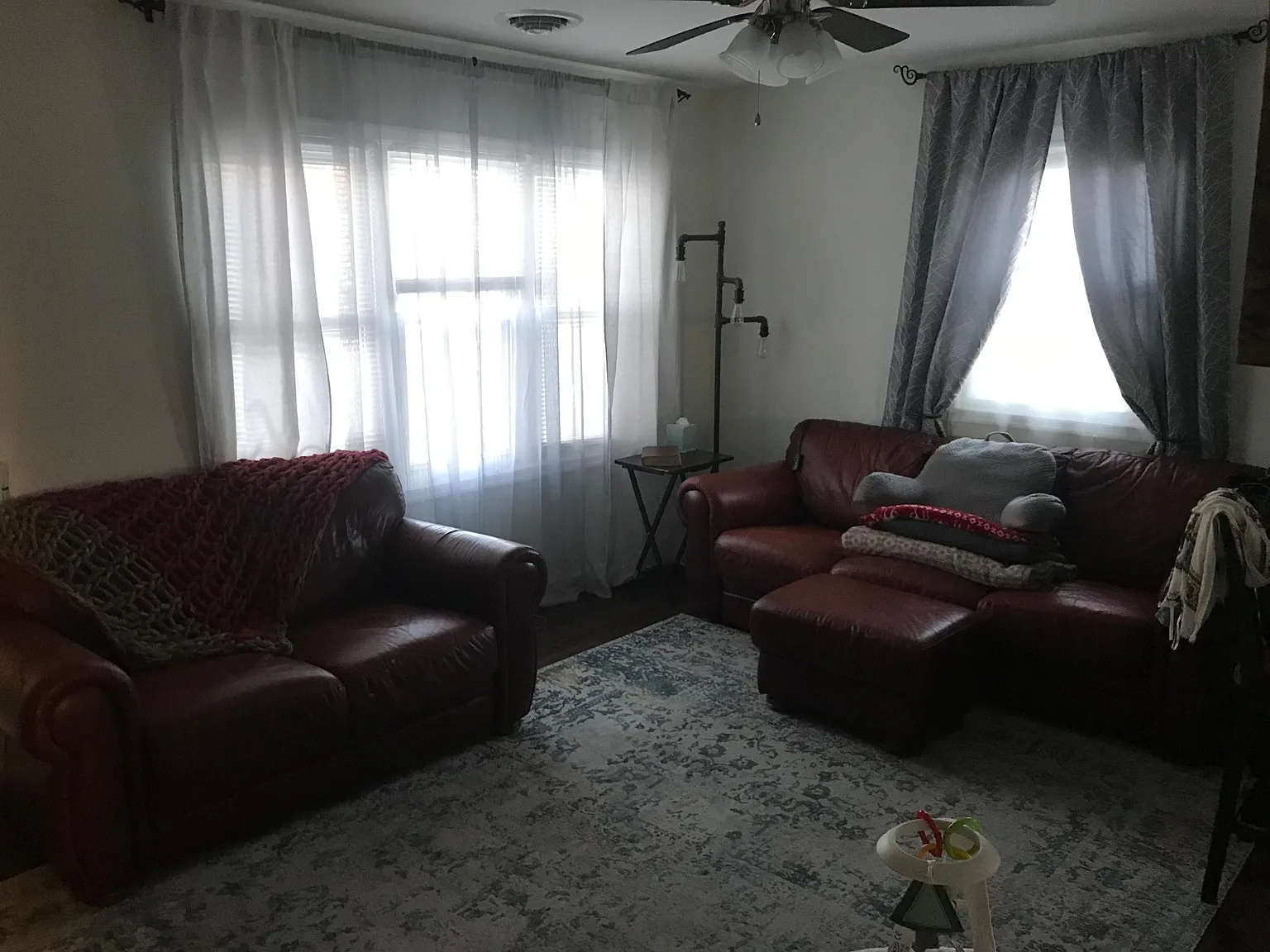 2 bed, 756 sqft, $2,095 — Photo 2
