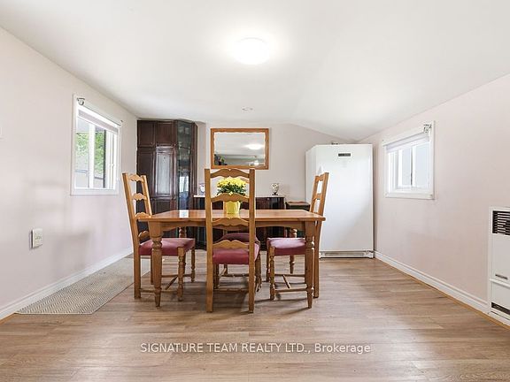 4th image of 83 Foymount Rd
